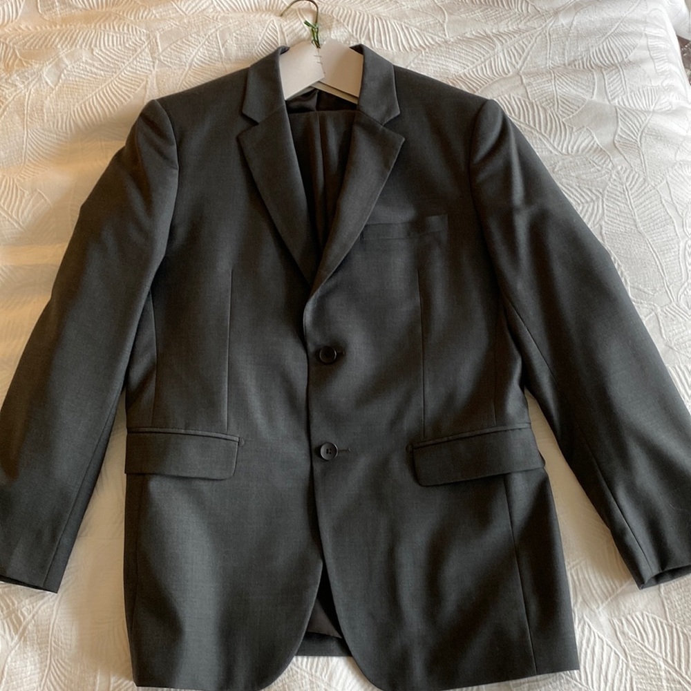 Classic Mens Theory Suit